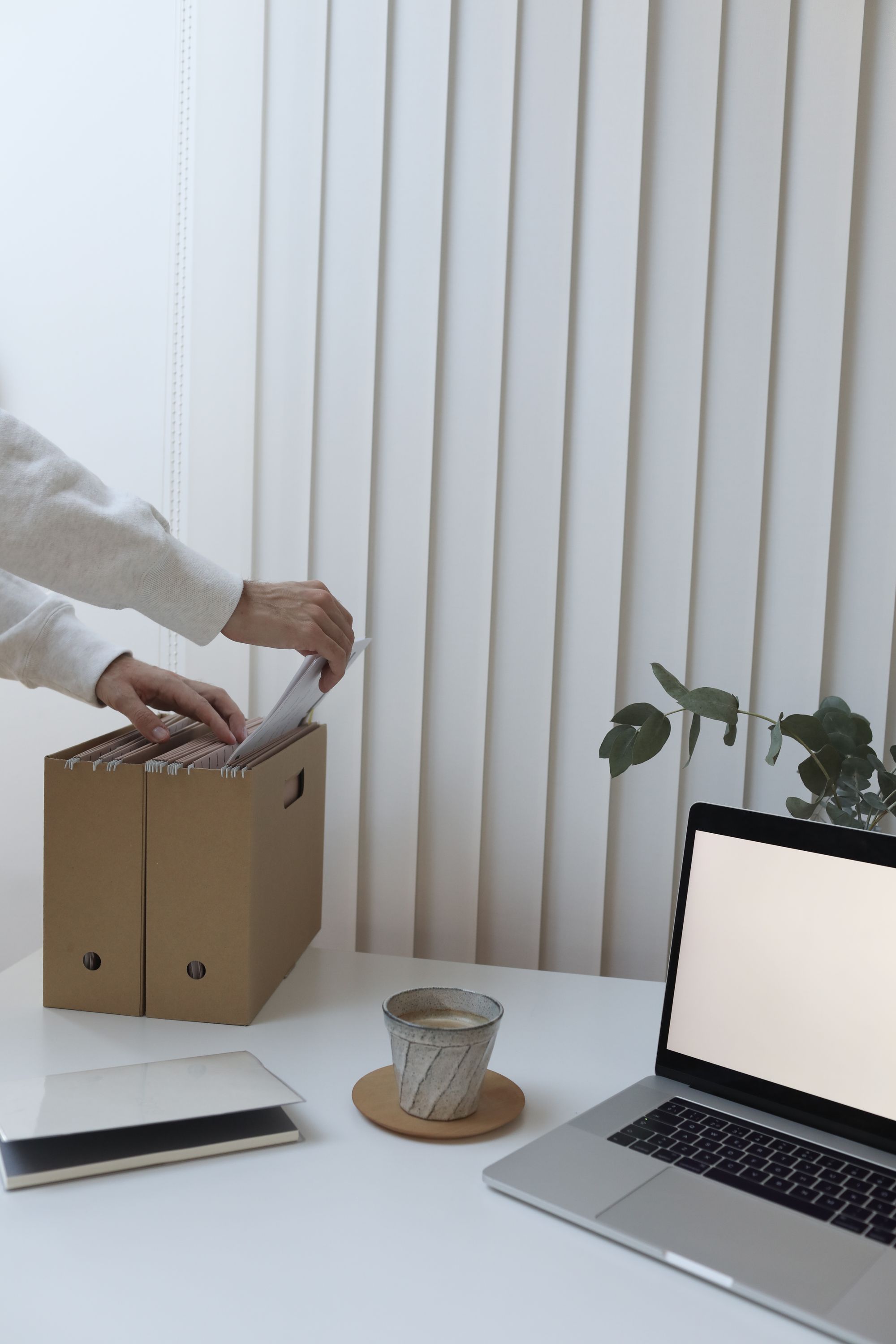 Filing documents at an organised workspace